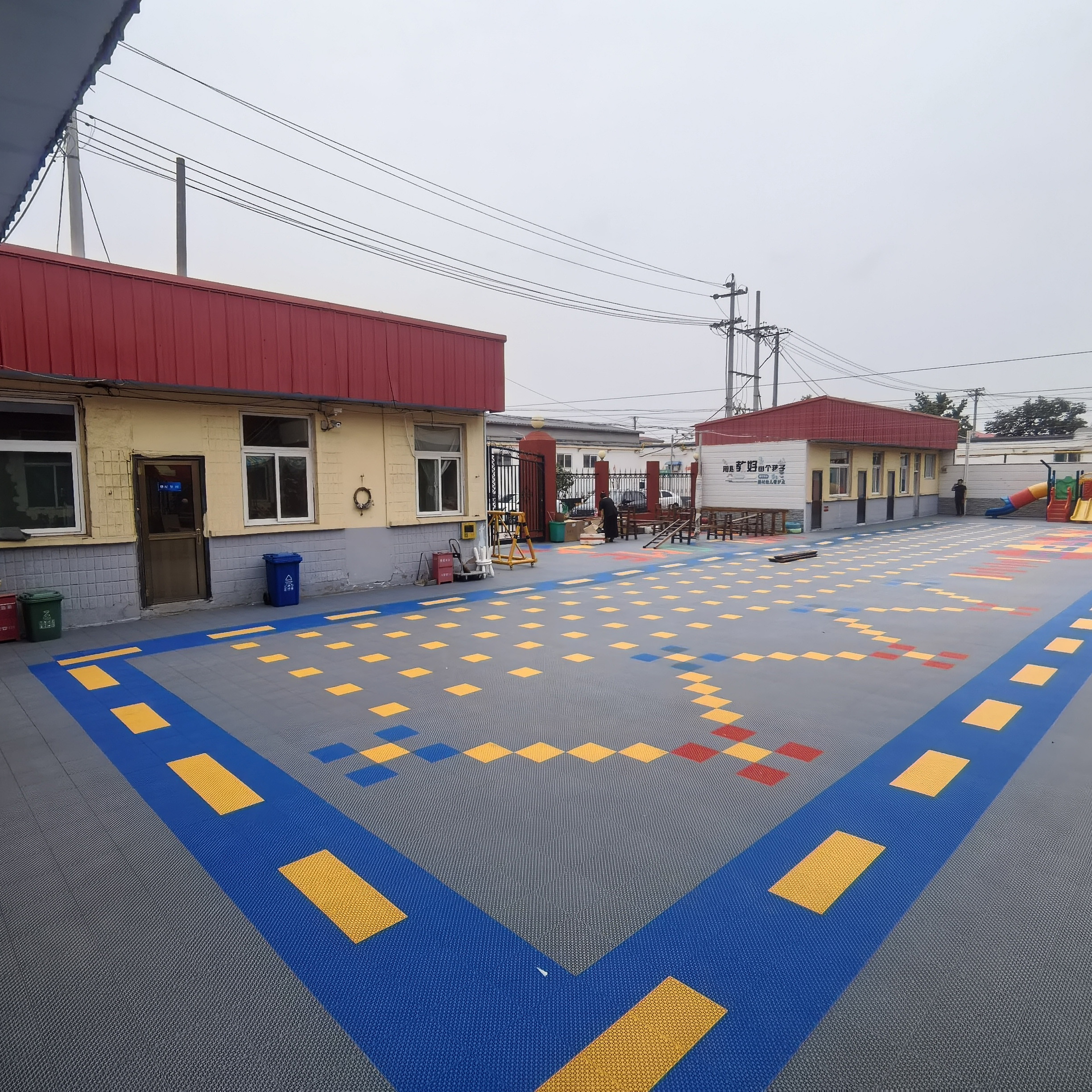 Outdoor Sport Court Tiles - PP Plastic Custom Logo Outdoor Basketball