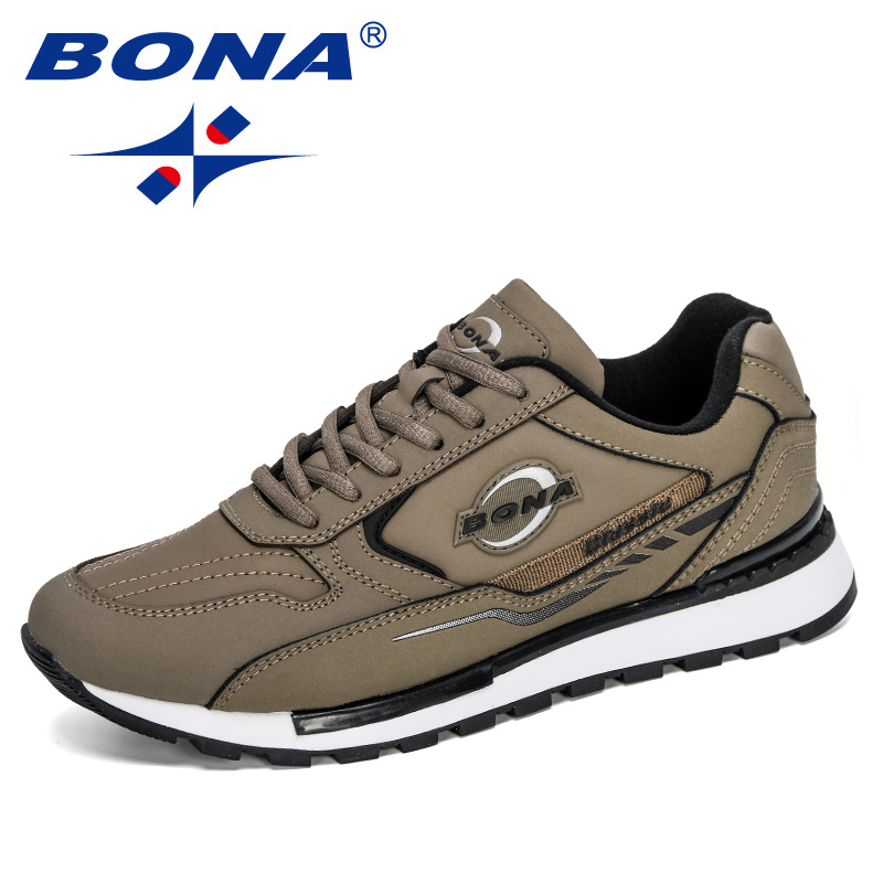 BONA 2023 New Designers  Man A - Outdoor Sport Court recensie en prijs