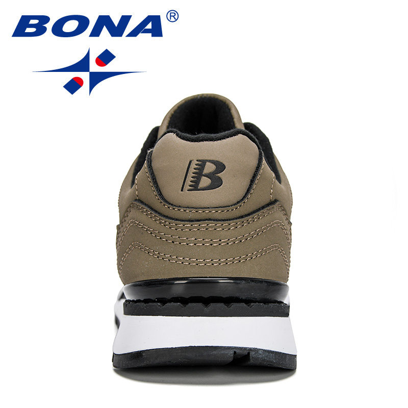 BONA 2023 New Designers  Man A - Outdoor Sport Court recensie en prijs